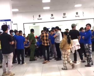 Phường Tân Uyên, TPHCM: Công nhân biểu tình đòi trả lương