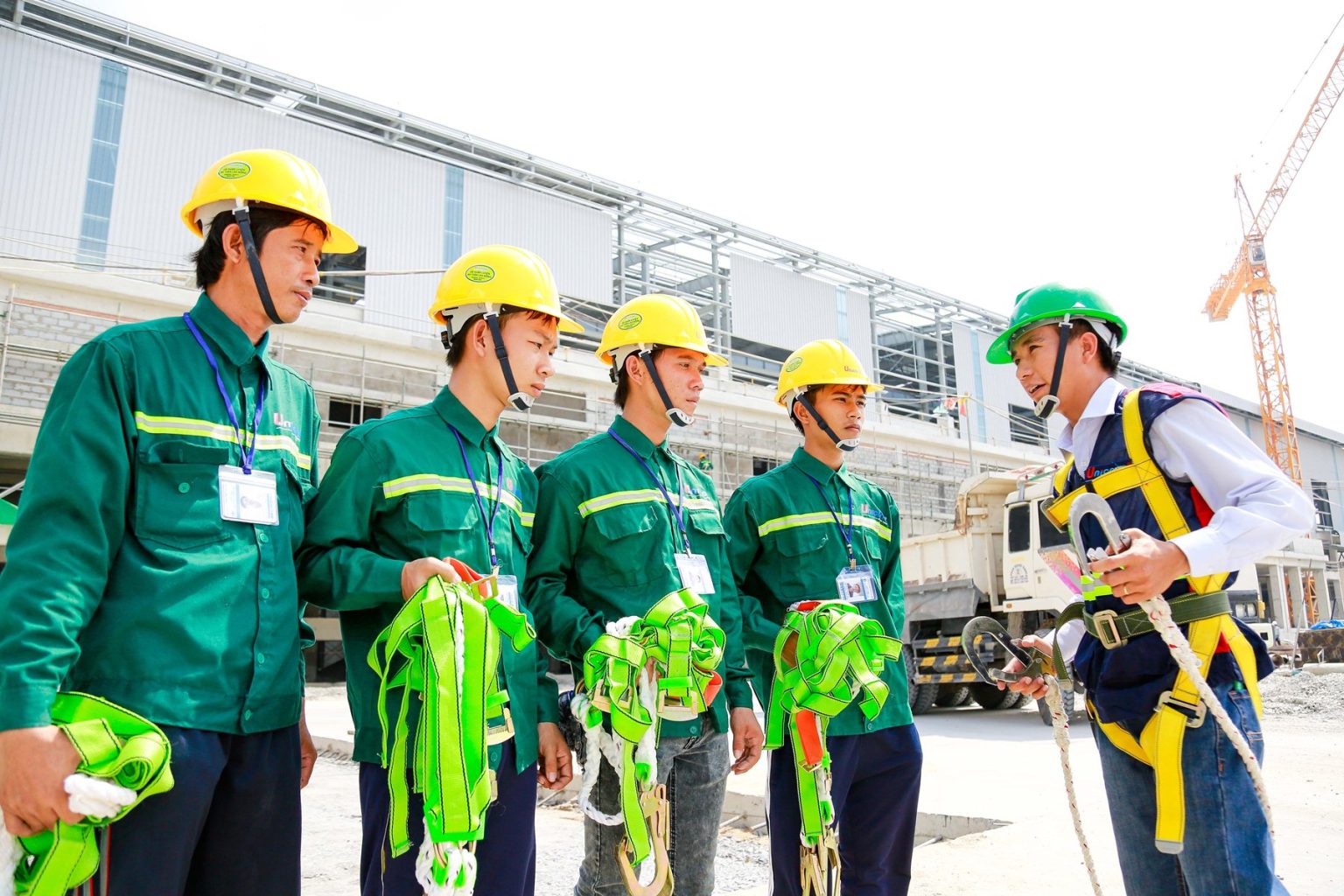 Không huấn luyện an toàn lao động cho nhân viên: 2 bên đối mặt rủi ro gì? 22 huan luyen an toan lao dong